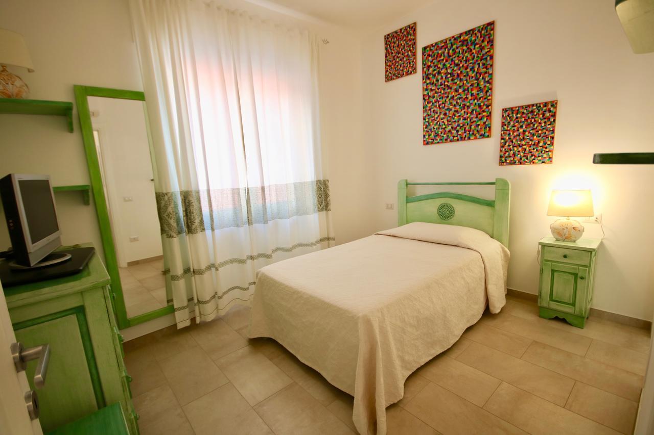 Hotel Casa Degli Ospiti Olbia Exterior foto